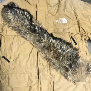 The north face 550 w custom fox fur collar men’s M